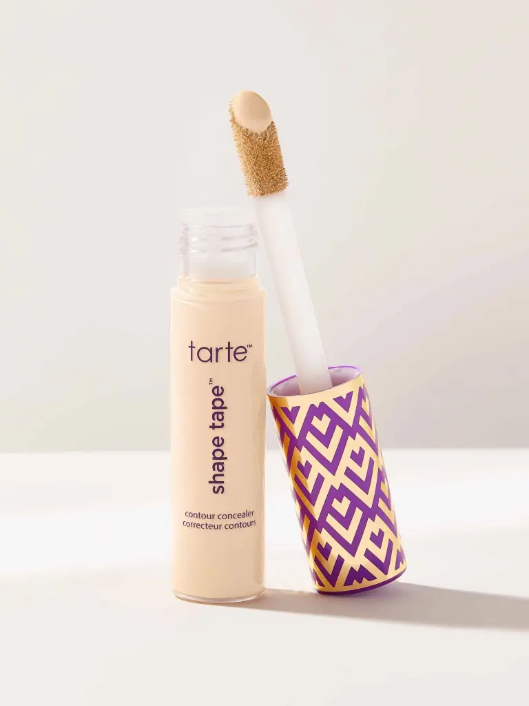 836-shape-tape-concealer-12N-fair-ntrl-MAIN2-0.webp