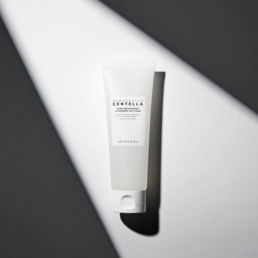 Skin1004 Centella Tone Brightening Cleansing Gel Foam